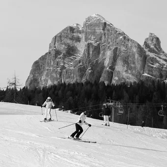 Die legendäre Skirunde rund um vier der bekanntesten Dolomitenpässe.
